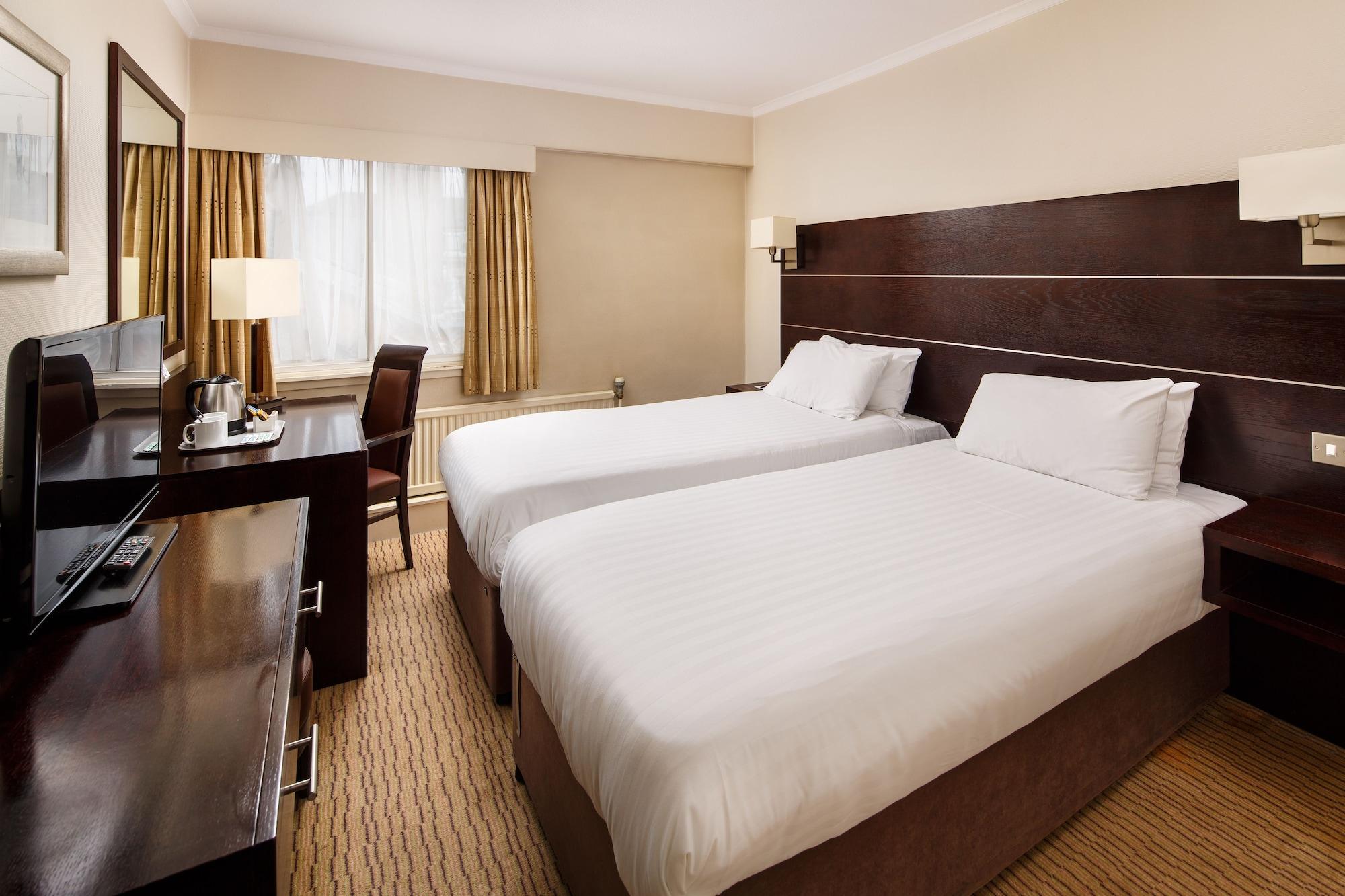 Mercure Leeds Parkway Hotel Eksteriør billede