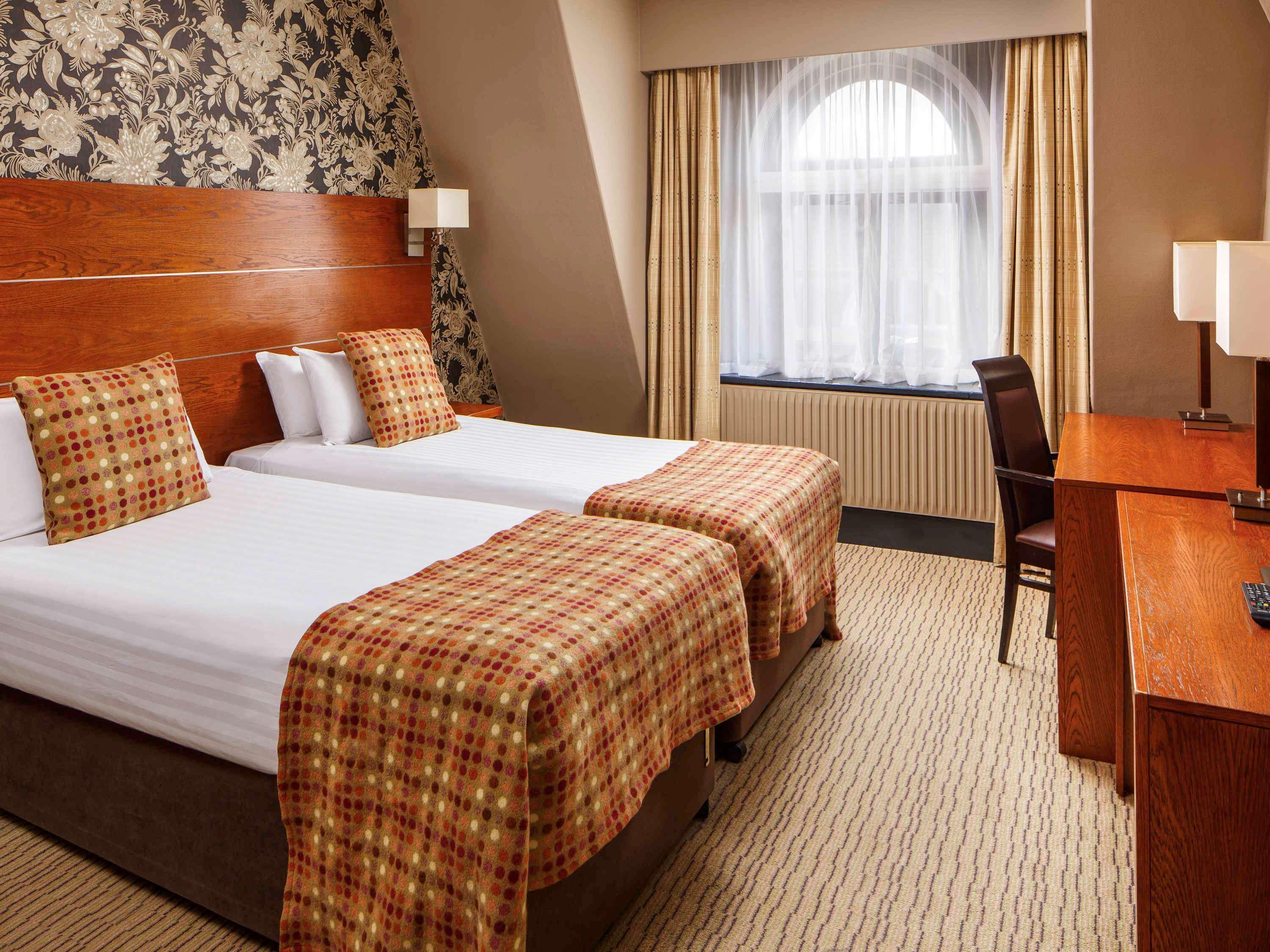 Mercure Leeds Parkway Hotel Eksteriør billede