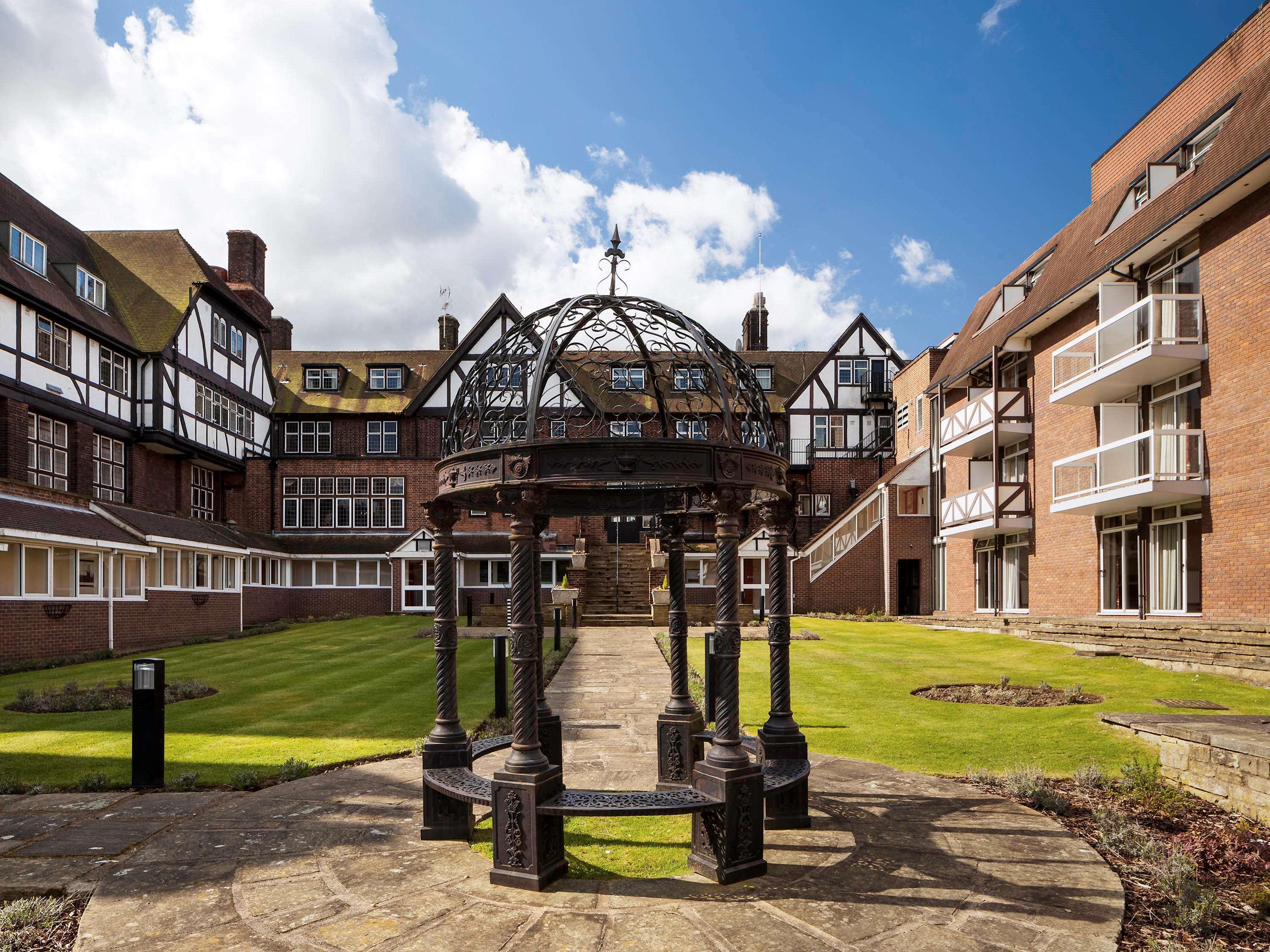 Mercure Leeds Parkway Hotel Eksteriør billede