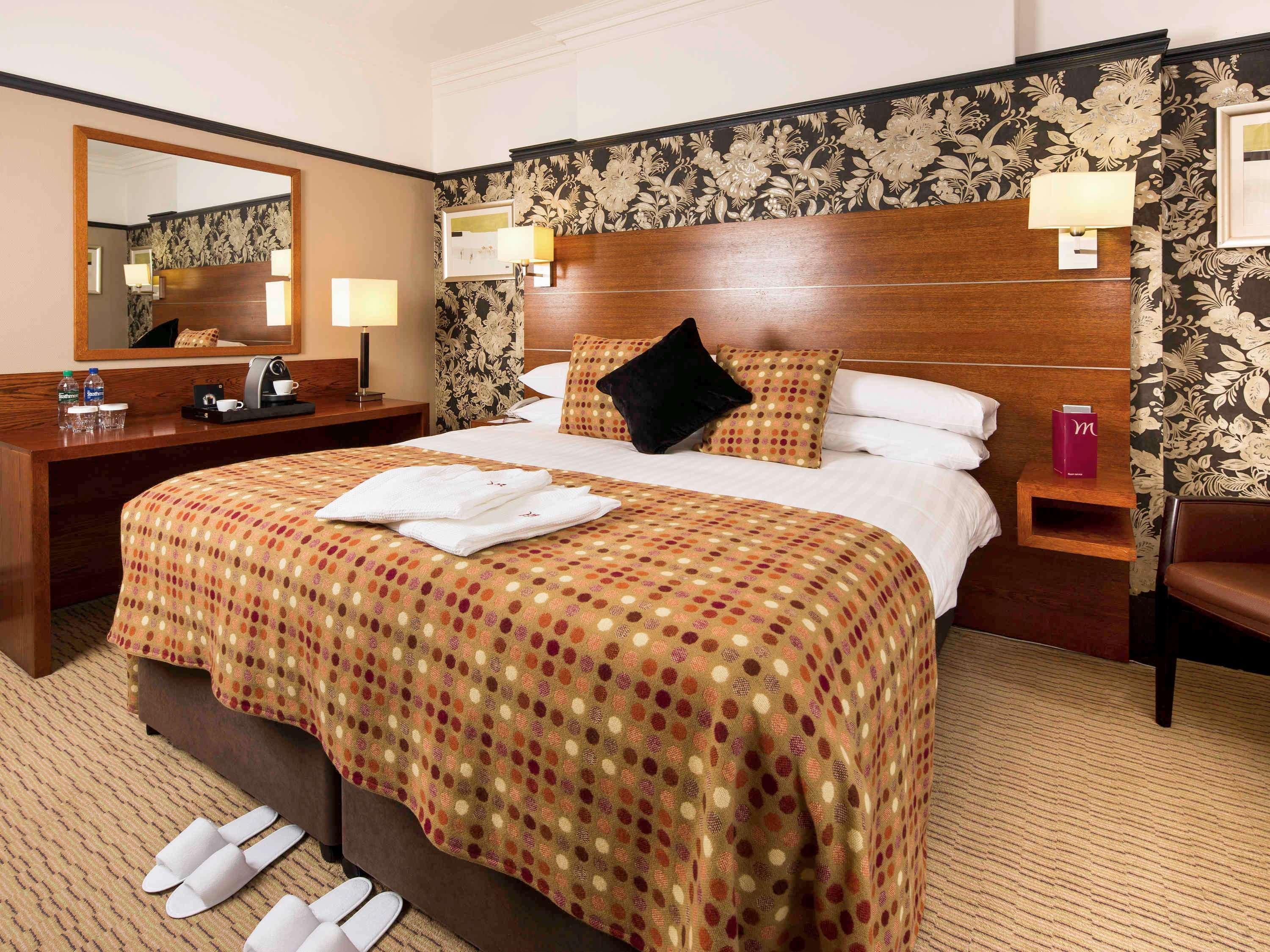 Mercure Leeds Parkway Hotel Eksteriør billede