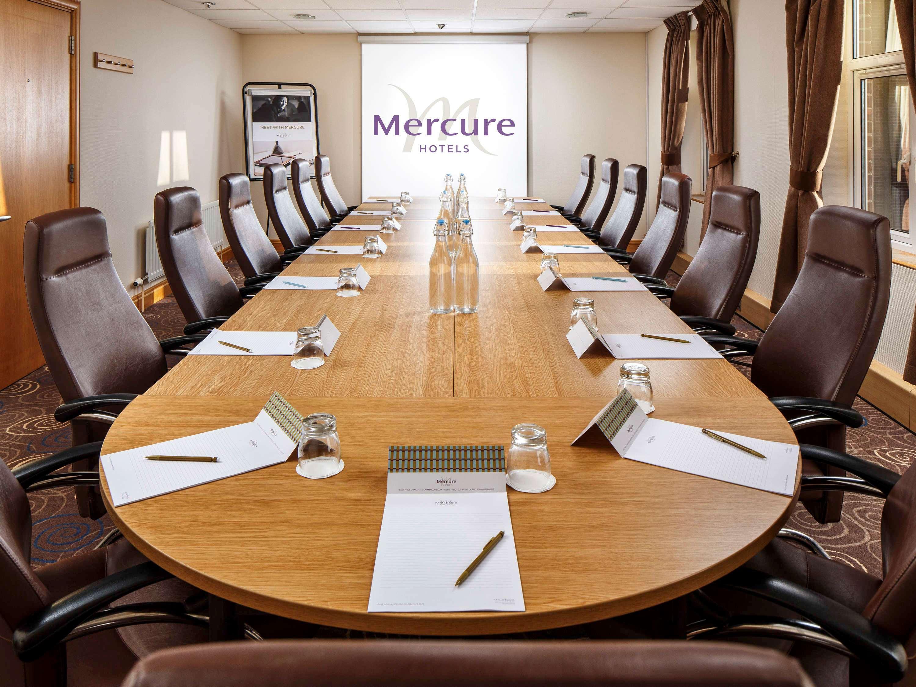 Mercure Leeds Parkway Hotel Eksteriør billede