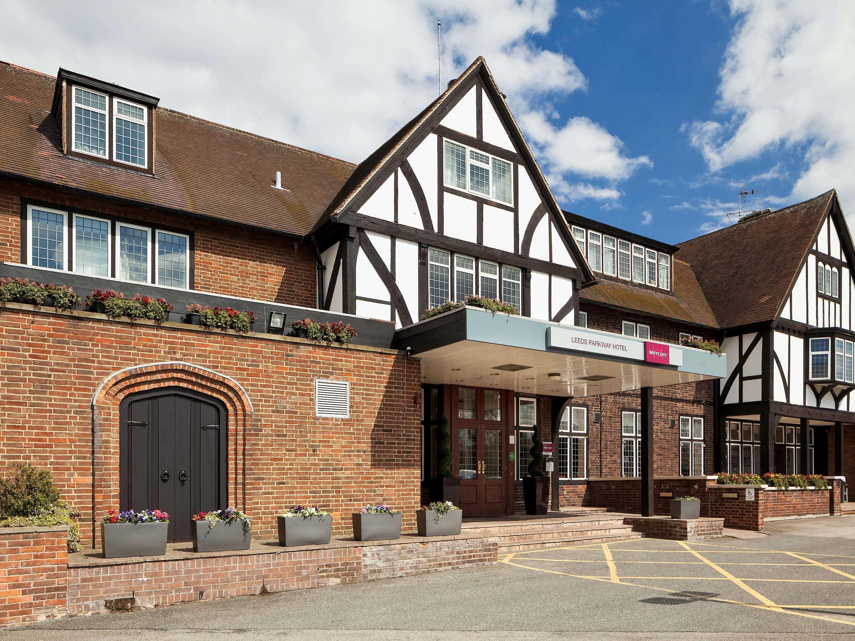 Mercure Leeds Parkway Hotel Eksteriør billede