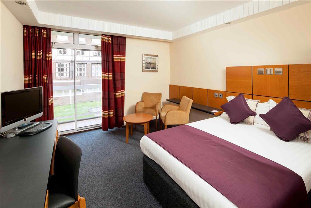 Mercure Leeds Parkway Hotel Eksteriør billede