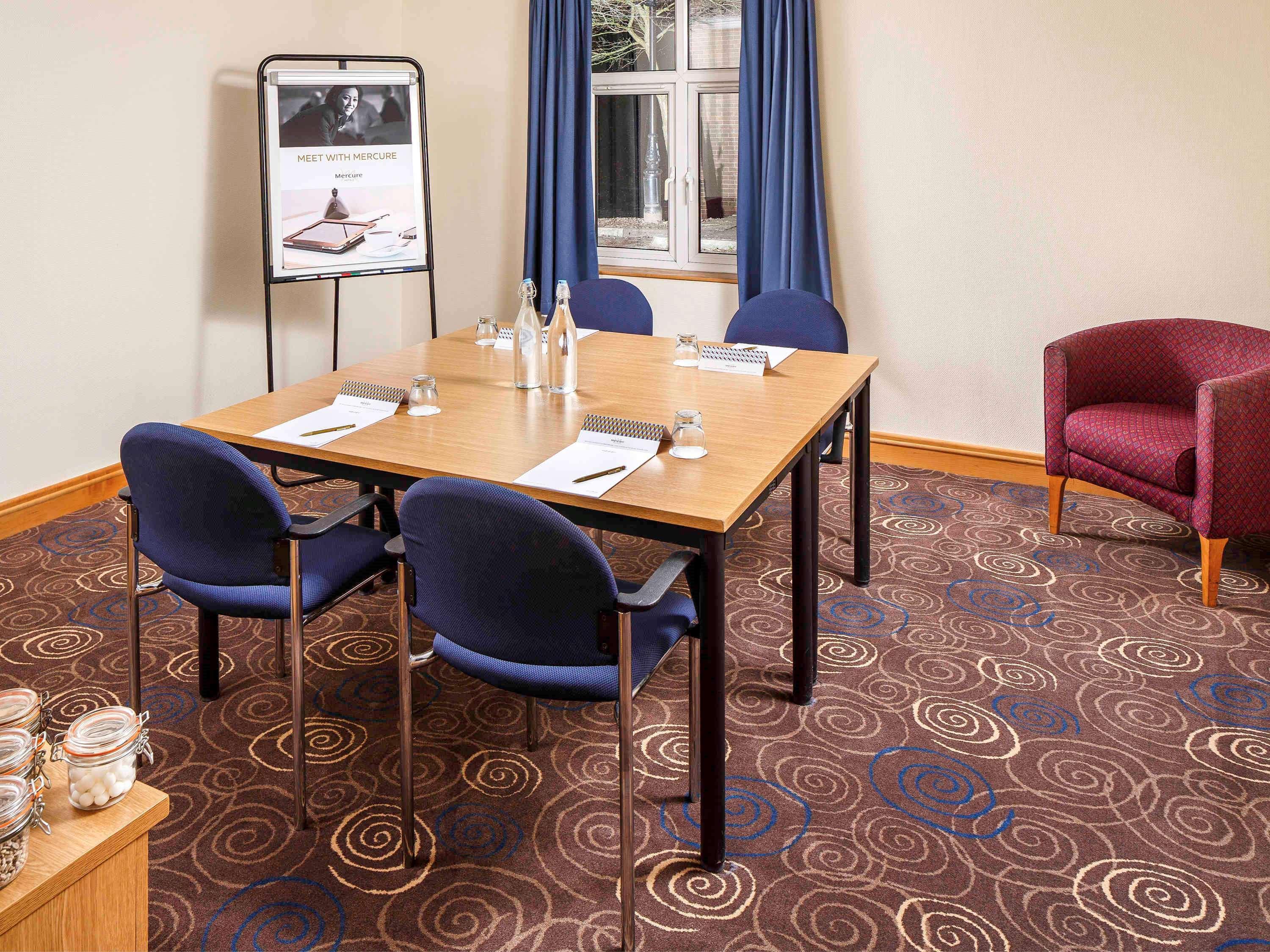 Mercure Leeds Parkway Hotel Eksteriør billede